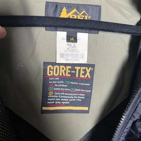 REI Gore-Tex Womens 3 in 1 Jacket Size 14 Olive Green Black Raincoat Goose Down - Picture 5 of 15